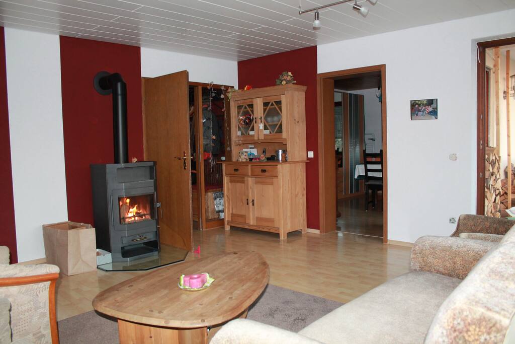 Wohnen - Kaminofen
Zugang zum Balkon