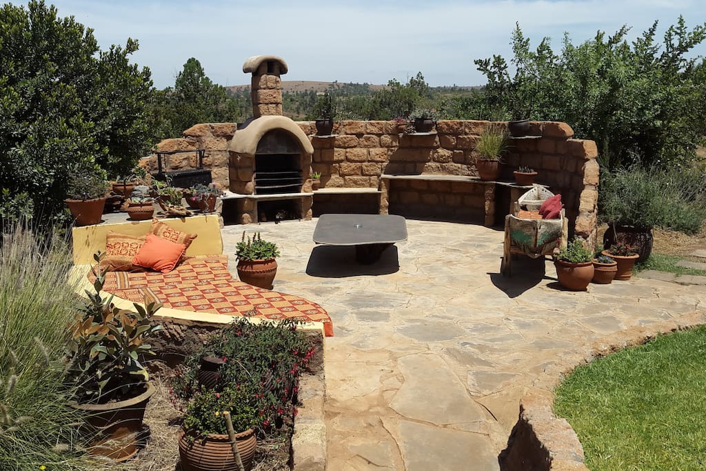 Barbecue Area, great for BBQ'S , sundowners & star gazing in the evenings !!