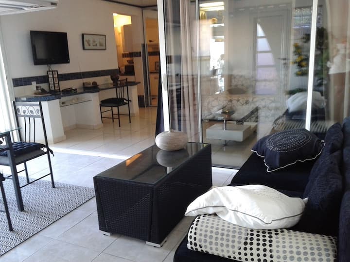 55 M² Appartement ∙ 2 Slaapkamers ∙ 3 Gasten - Cerbère