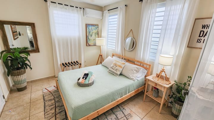 Спалня 
с двойно легло и климатик 