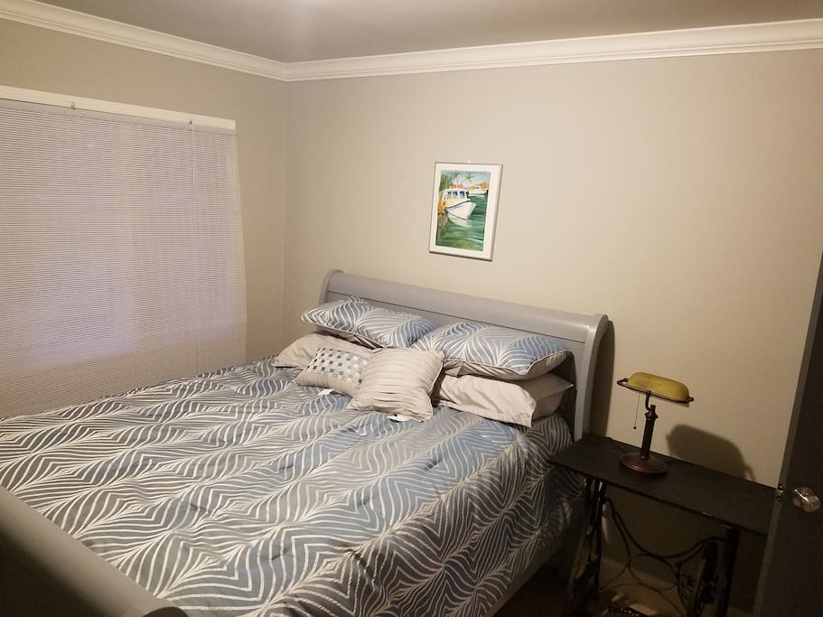 Queen bedroom
