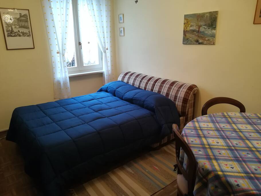 Salotto con divano letto