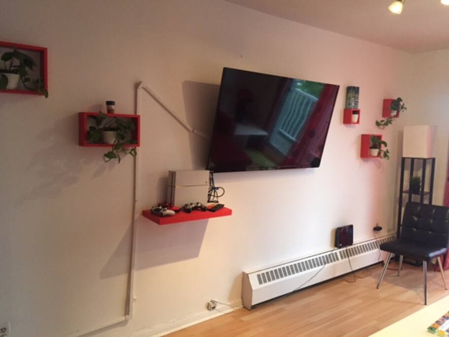 Tv and wall in front of the couch