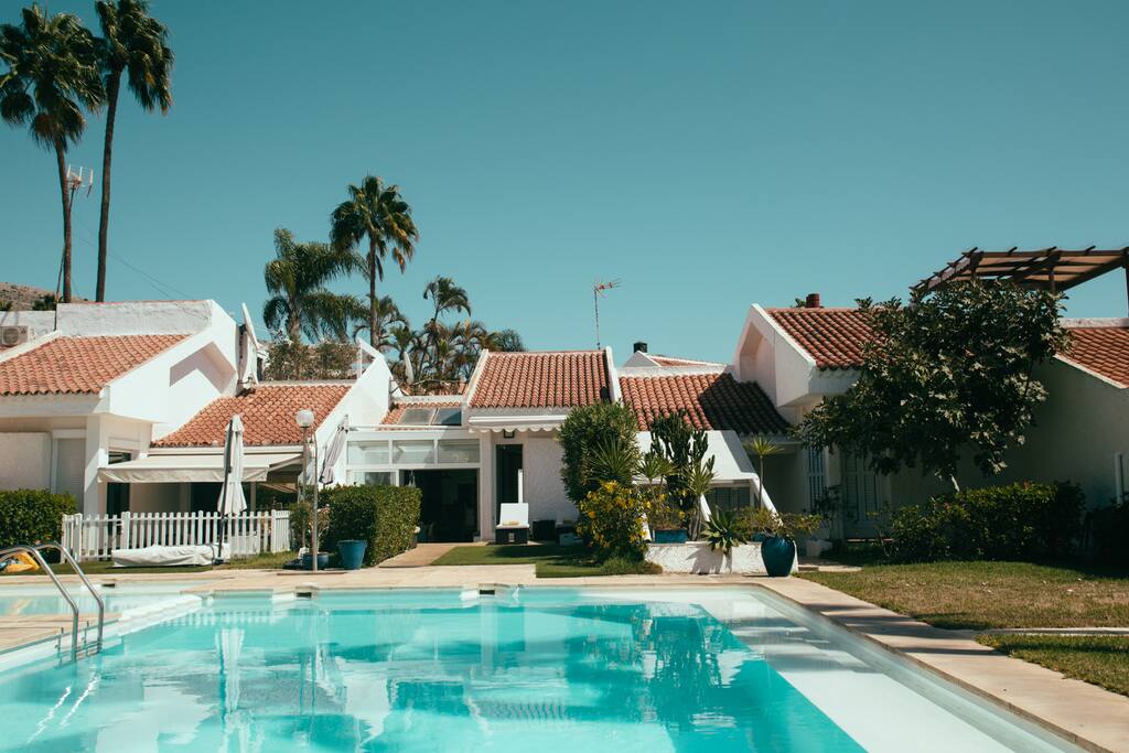 Piscinas del complejo