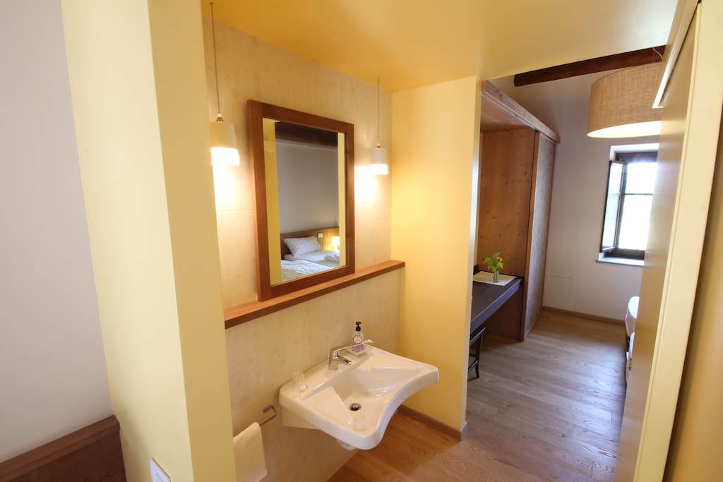Bathroom / Bagno