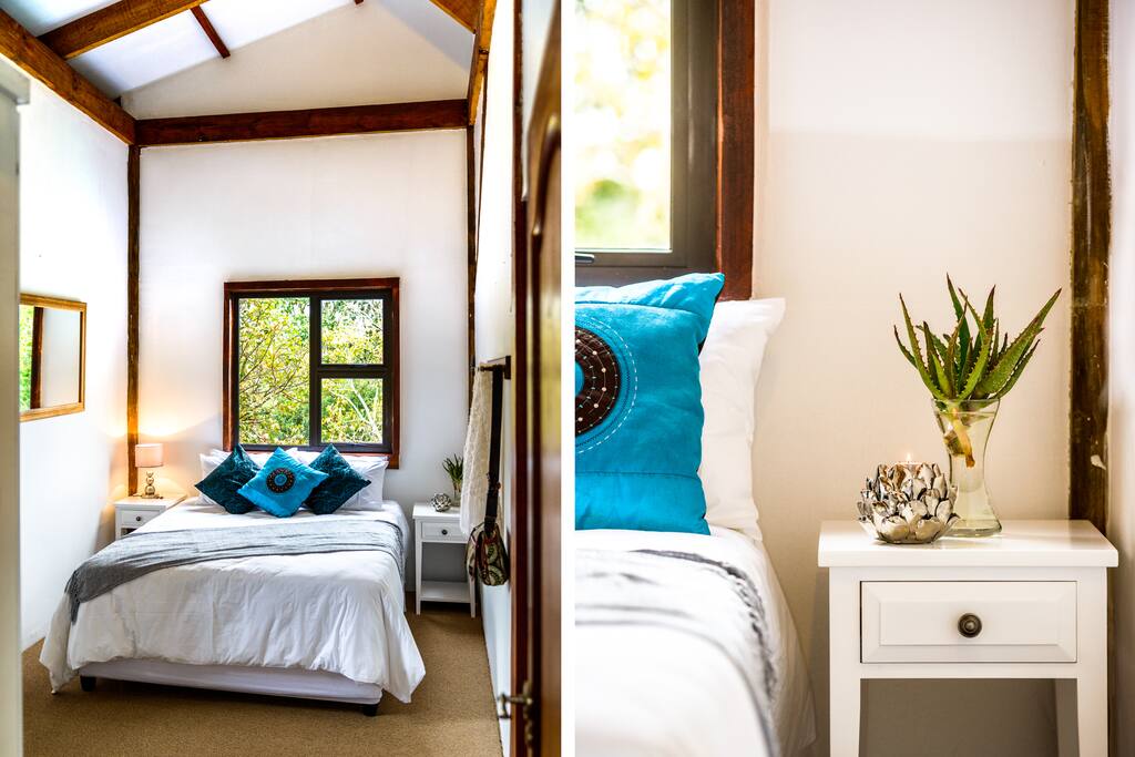 Moon room details