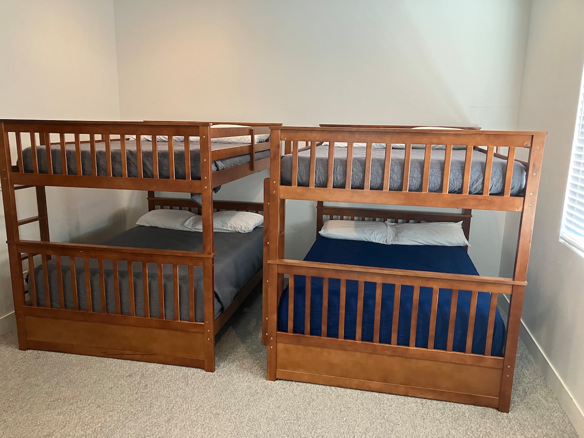 Jan ‘24 New BunkBeds and Full beds installed (back rooms) sleeps same amount.