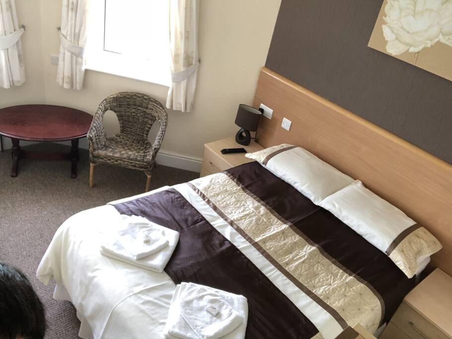 Guest room