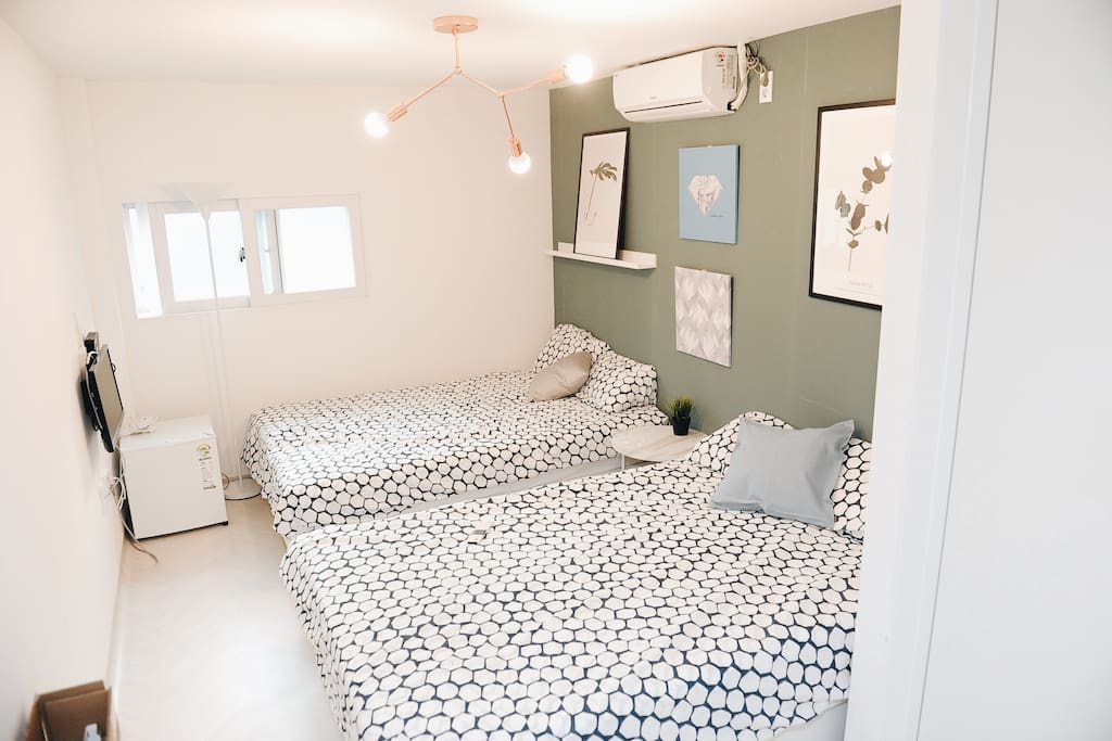 2 double beds Room