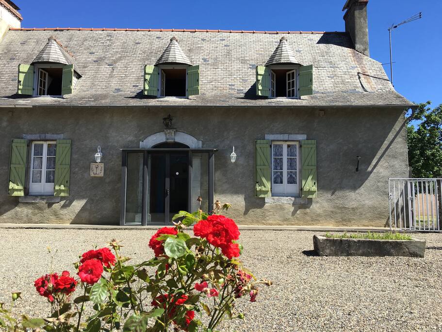 Extérieur cour