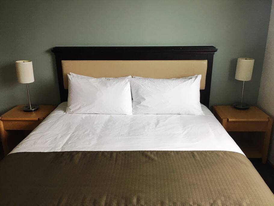 Room 1 - King