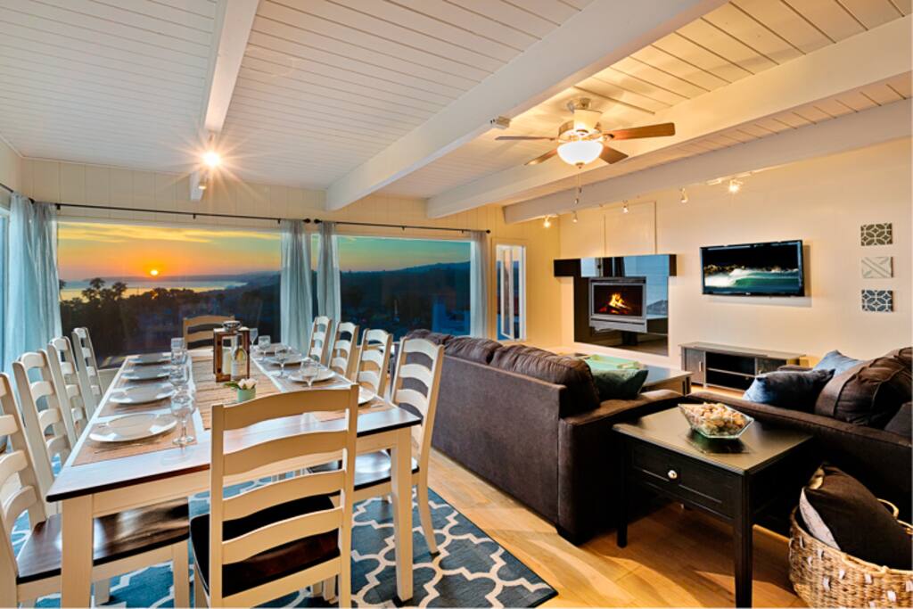 Dining for 10, comfy seating, and beautiful views