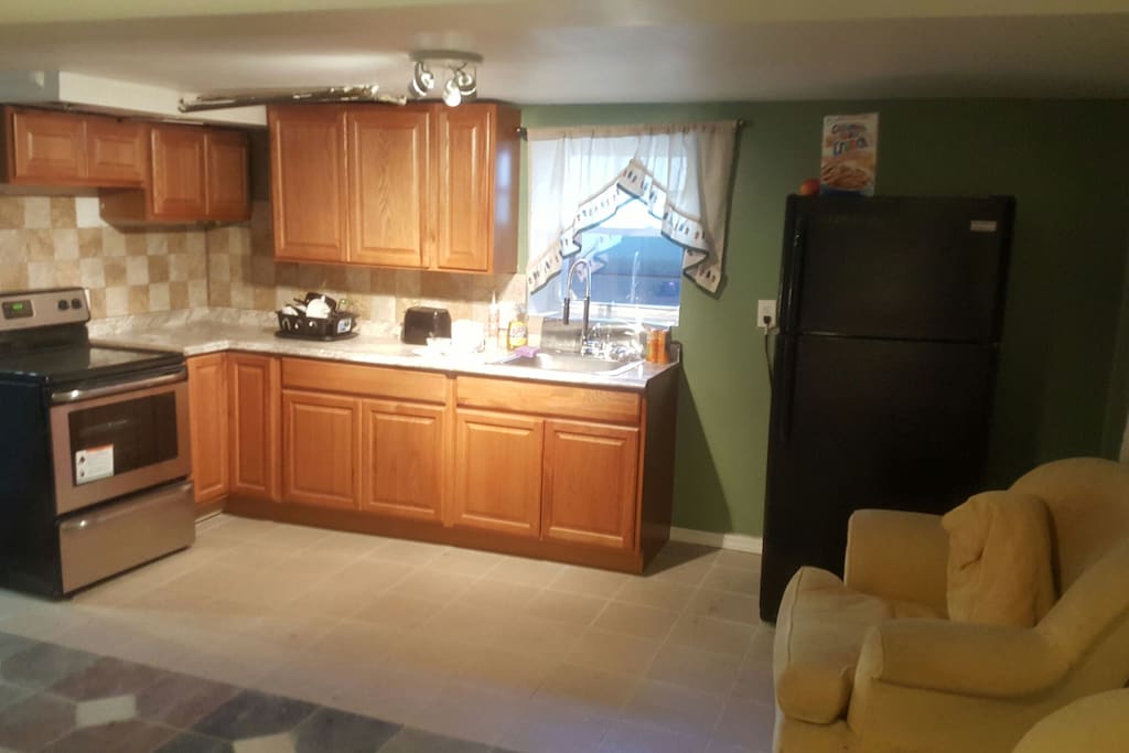 Small Studio Like Kitchen, Electric Range