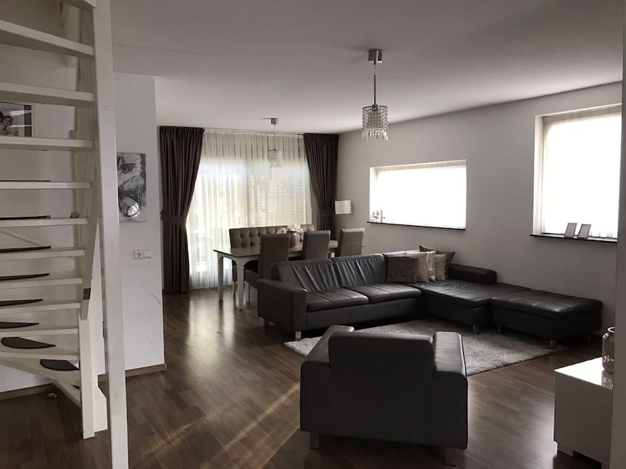 Nice firm couch if necessary usable for a goodnight sleep for 2 people