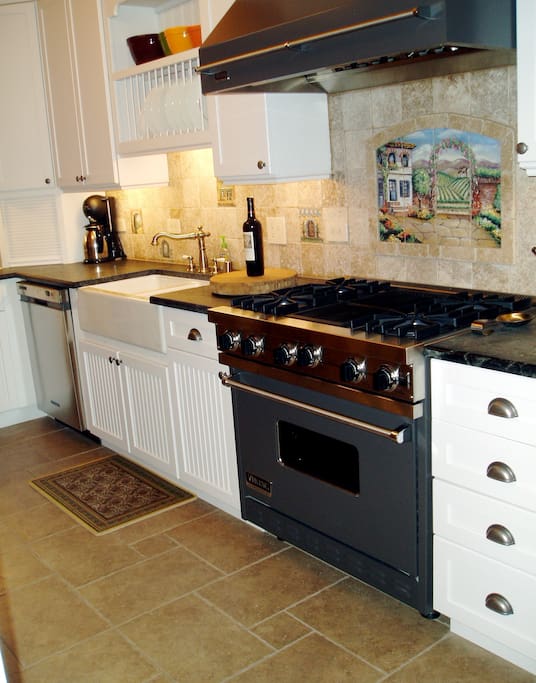 Gourmet Kitchen
