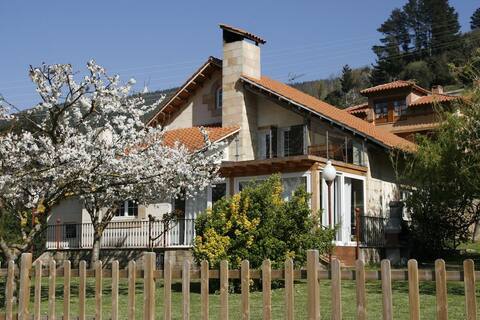Casa rural tar with pool in Potes