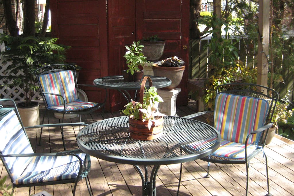 Enjoy an espresso on the back deck.