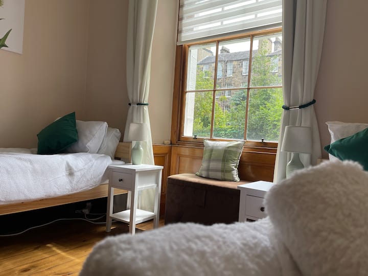 غرفة النوم 2