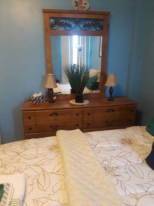 Dresser
