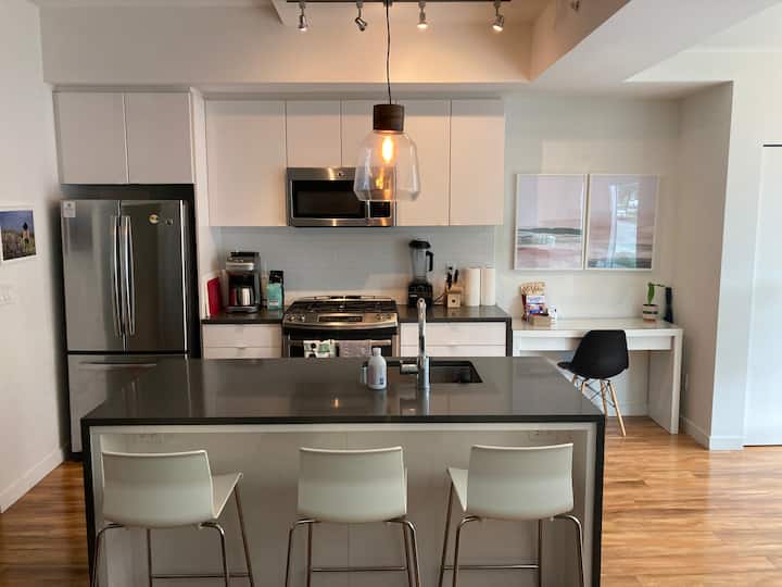 Mount Pleasant, Vancouver Vacation Rentals & Homes Vancouver, Canada