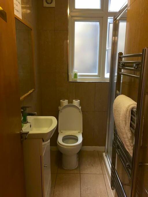 Shared Bathroom 1