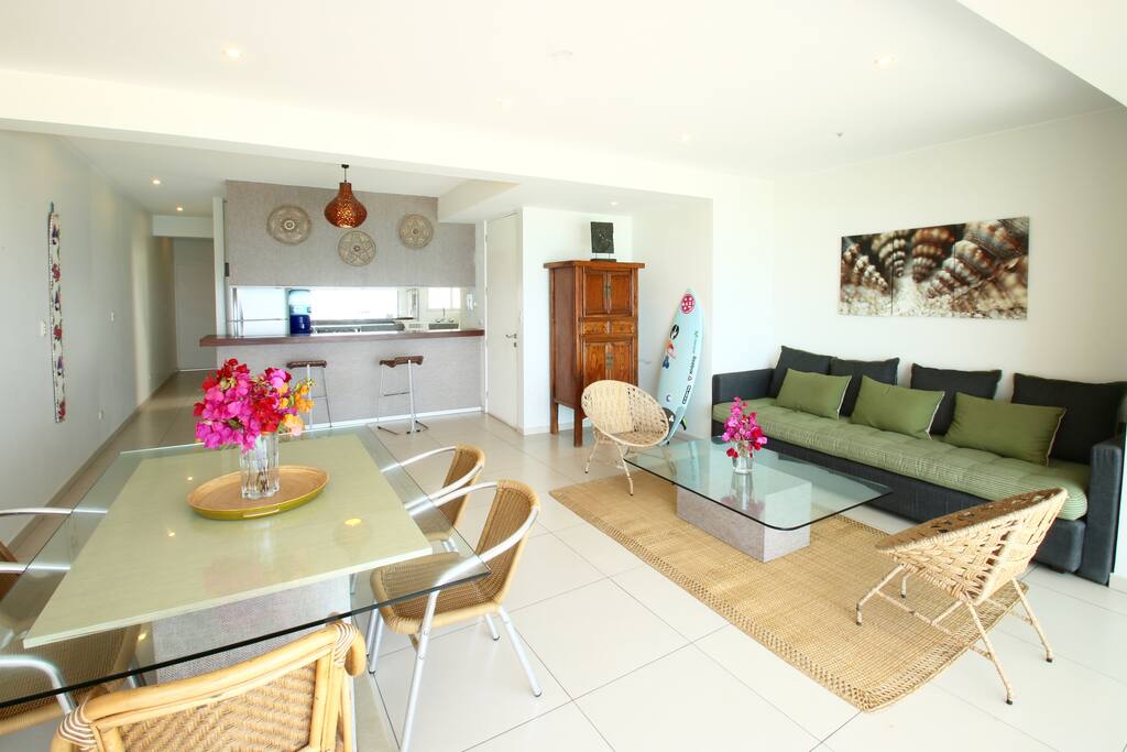 Beautiful living room with an amazing ocean view of the bay of senoritas and caballeros.