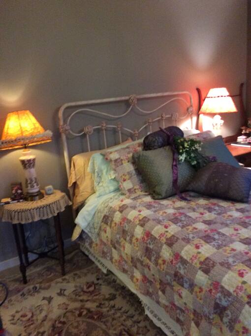 French Country décor in the Guest Suite.