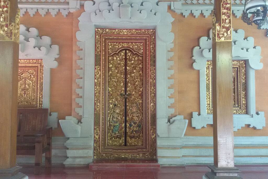 Our room downstair with balinese style