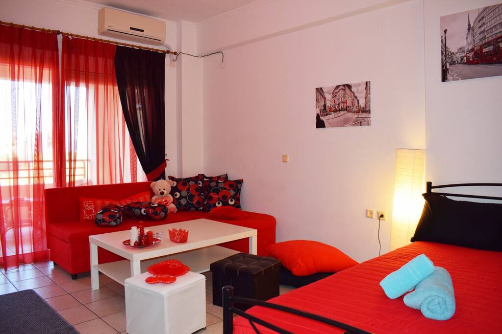 Living Room / Bedroom