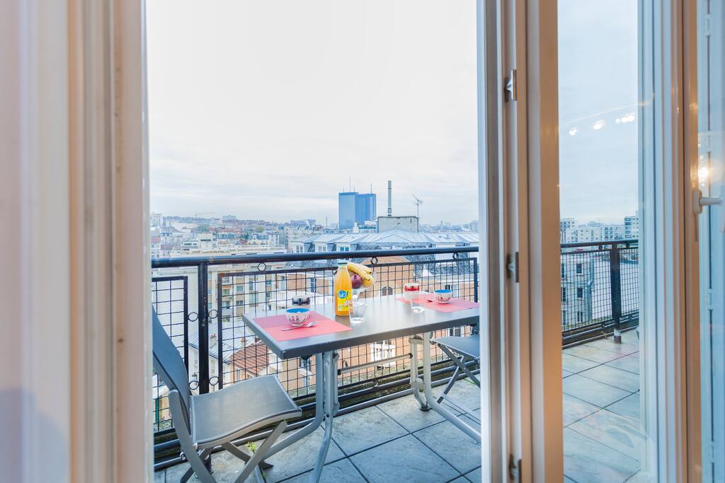 Terrace with wonderful view of Paris