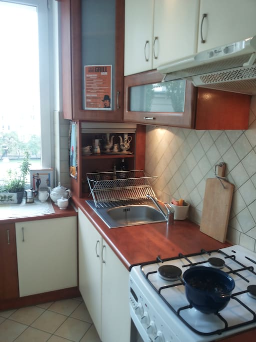 lovely, fully equipped kitchen area