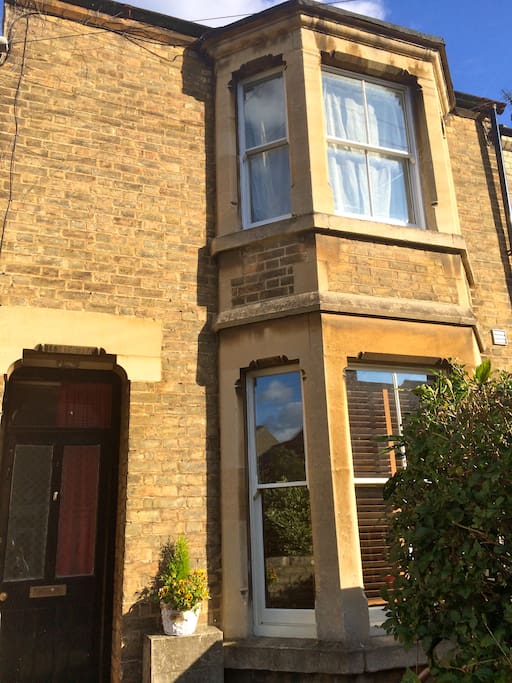 1850s Traditional Victorian Townhouse - with modern upgrade
