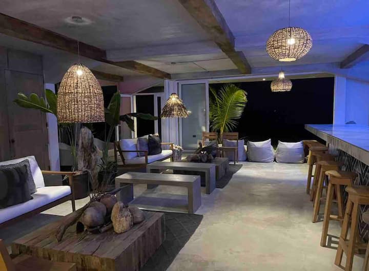 Suite Coral I Jacuzzi I Monterrico I Piscina - Guatemala