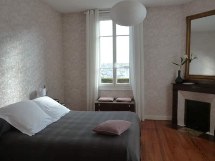 कमरा 1 बड़ा