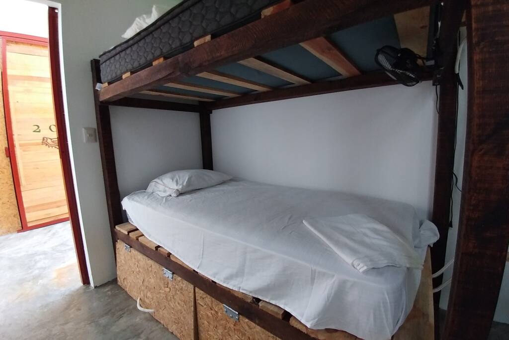 DORMITORIO COMPARTIDO
