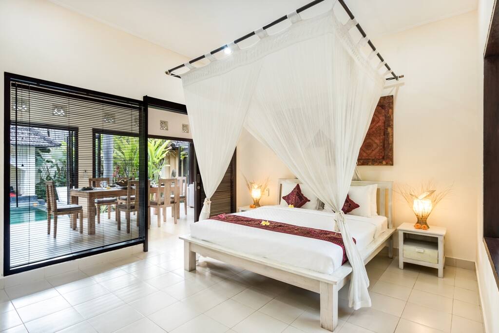 Bedroom 1 with air conditioned