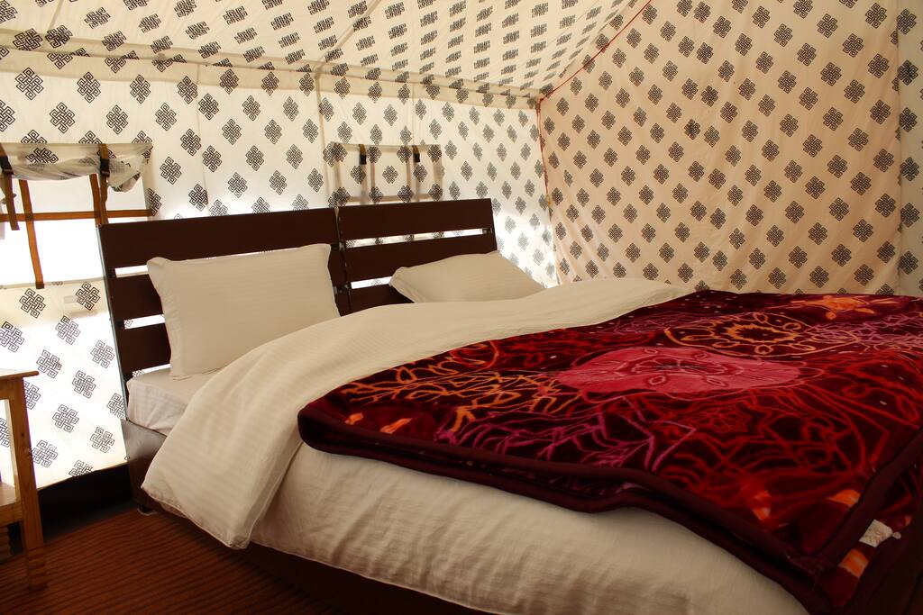 Bed room