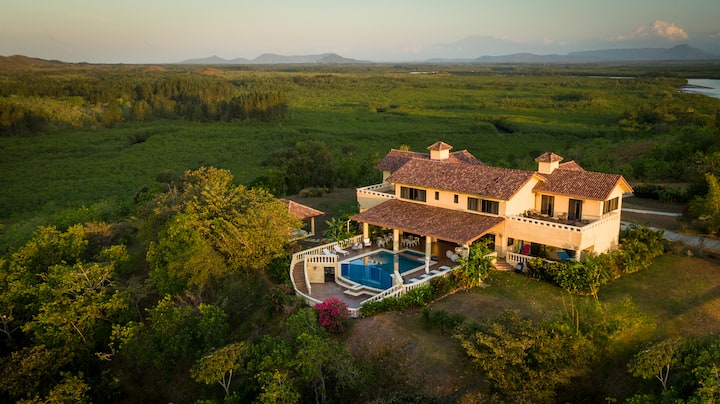 An all inclusive remote villa near Playa Hermosa