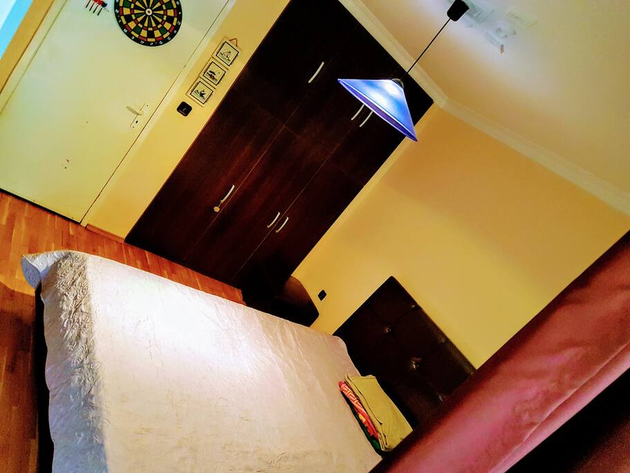 One bed bedroom