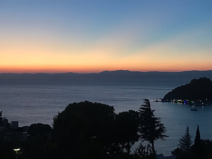 ARTUR GÜVERCİN KOYUNDA KİRALIK YAZLIK Artur, Gömeç, Balıkesir