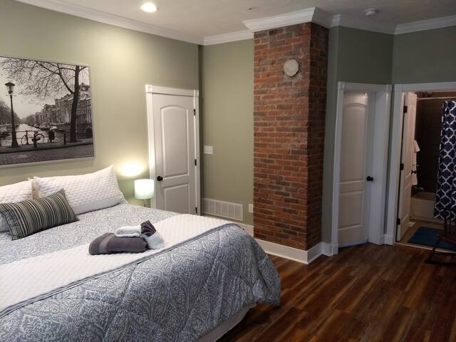 Heart of Ohio City - New Renovation!