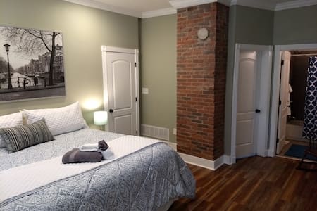 Heart of Ohio City - New Renovation!