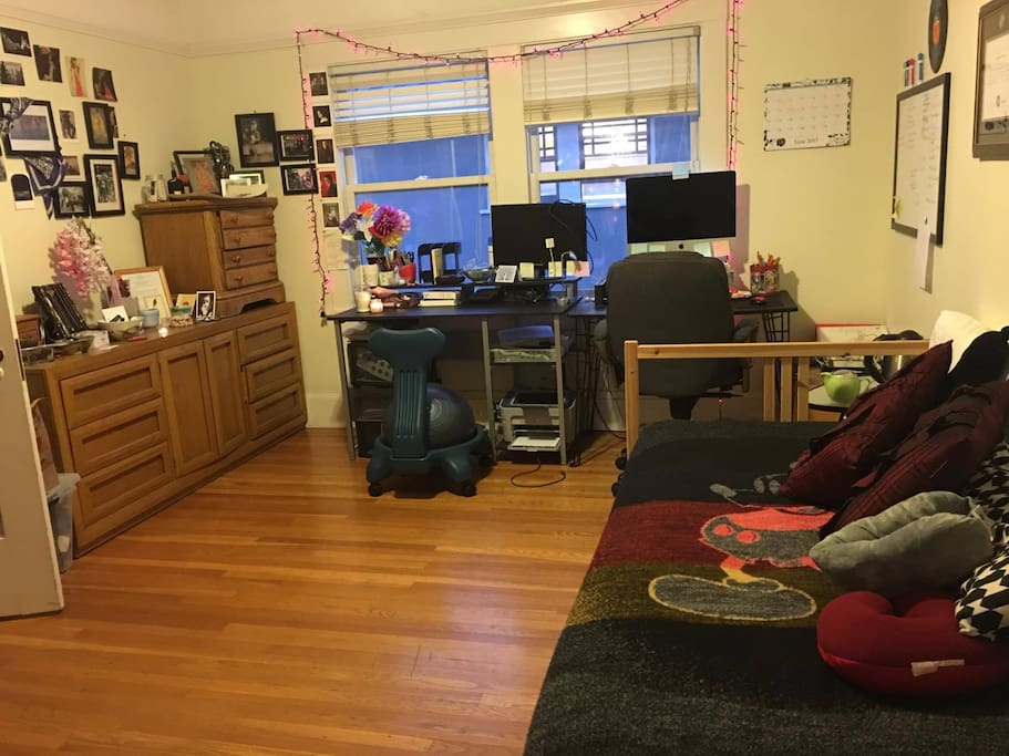 Single bed with 2 desks and drawer space