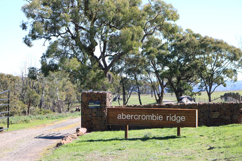 Imagine: Complete and total privacy -
Welcome to Abercrombie Ridge