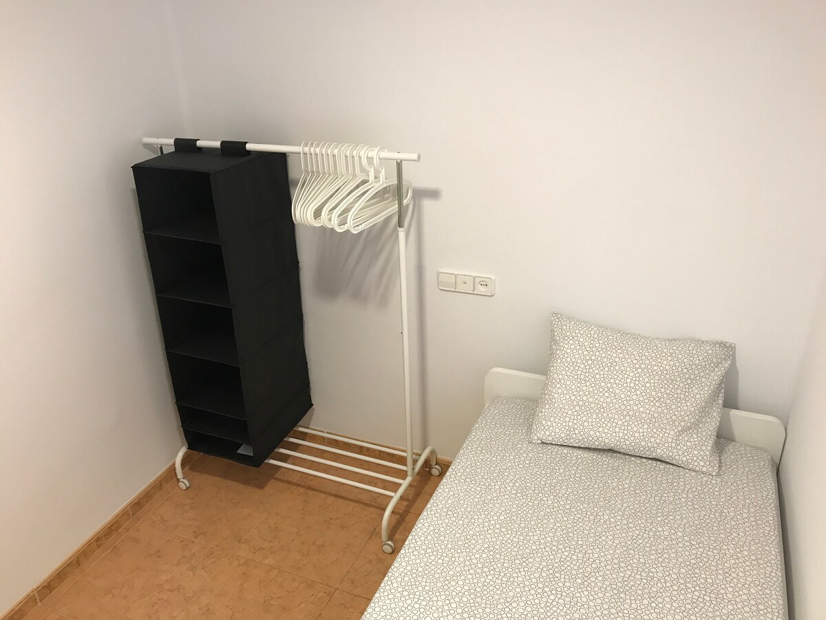 Tuna chumba cha pili na chumba cha kulala kilicho wazi