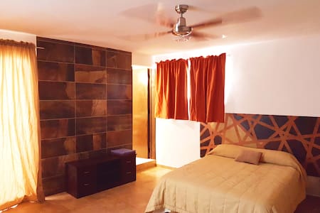 Spacious studio..downtown..near walmart and market