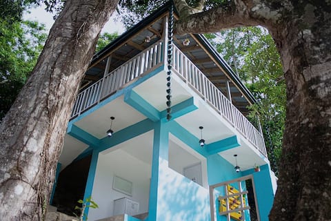 Cabaña con vista al río