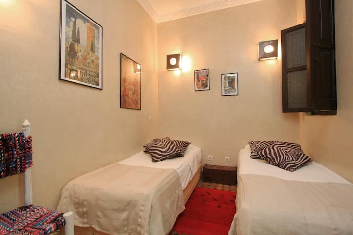 Kamar House, www.darkamarrakechmedina.biz