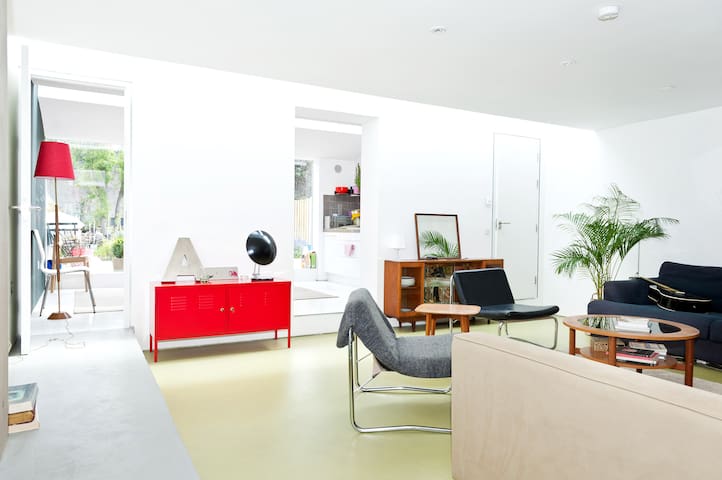 Contemporary Victorian cottage