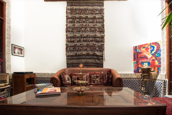 NATKRIVENO UNUTARNJE DVORIŠTE ZA OPUŠTANJE U ZATVORENOM PROSTORU